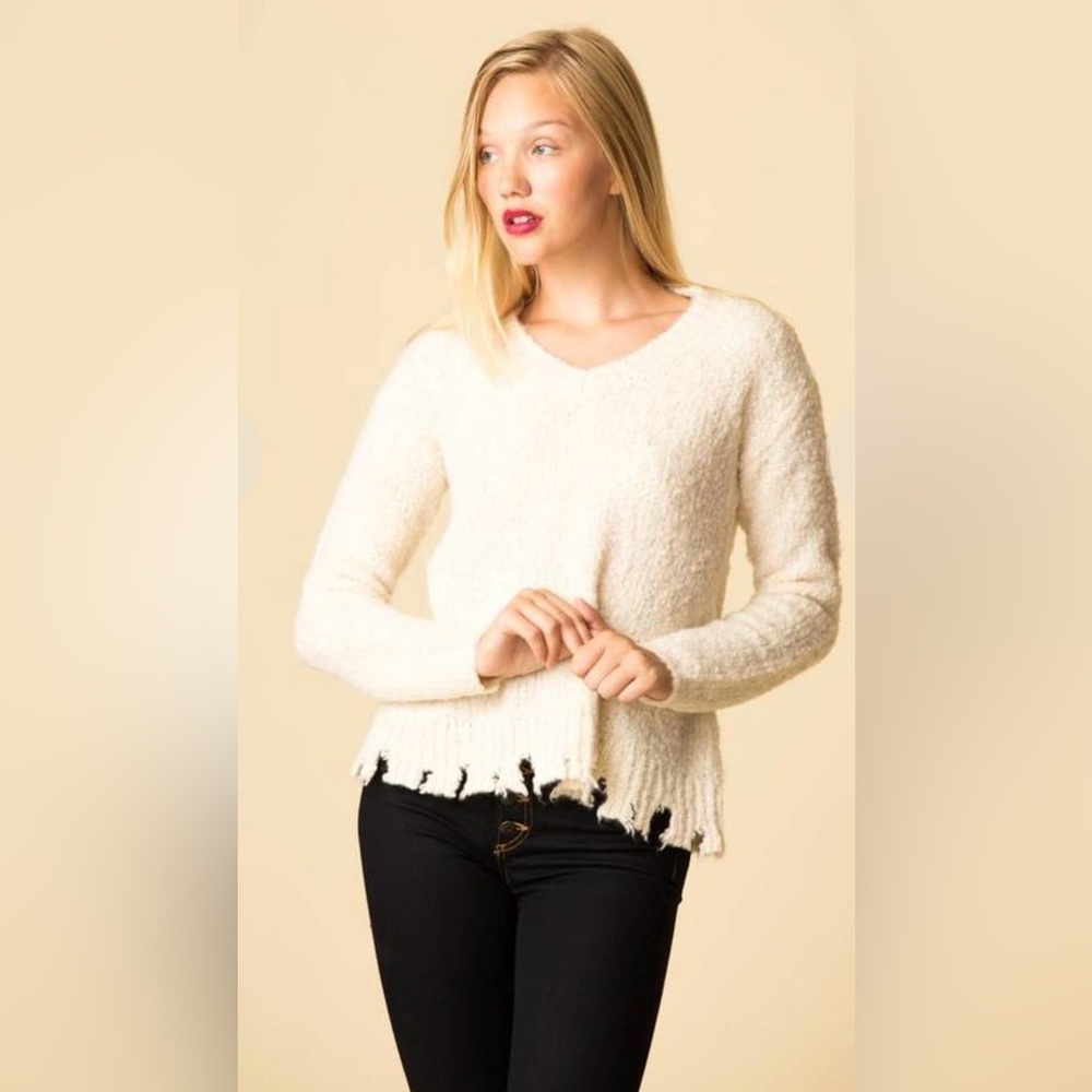 ATM V-neck Pullover Med EUC